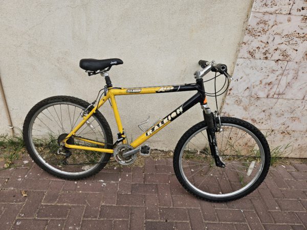 אופני הרים זנב קשיח של חברת raleigh